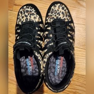 Women's Skechers Memory Foam Shoes